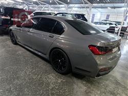 بي ام دبليو الفئة 7